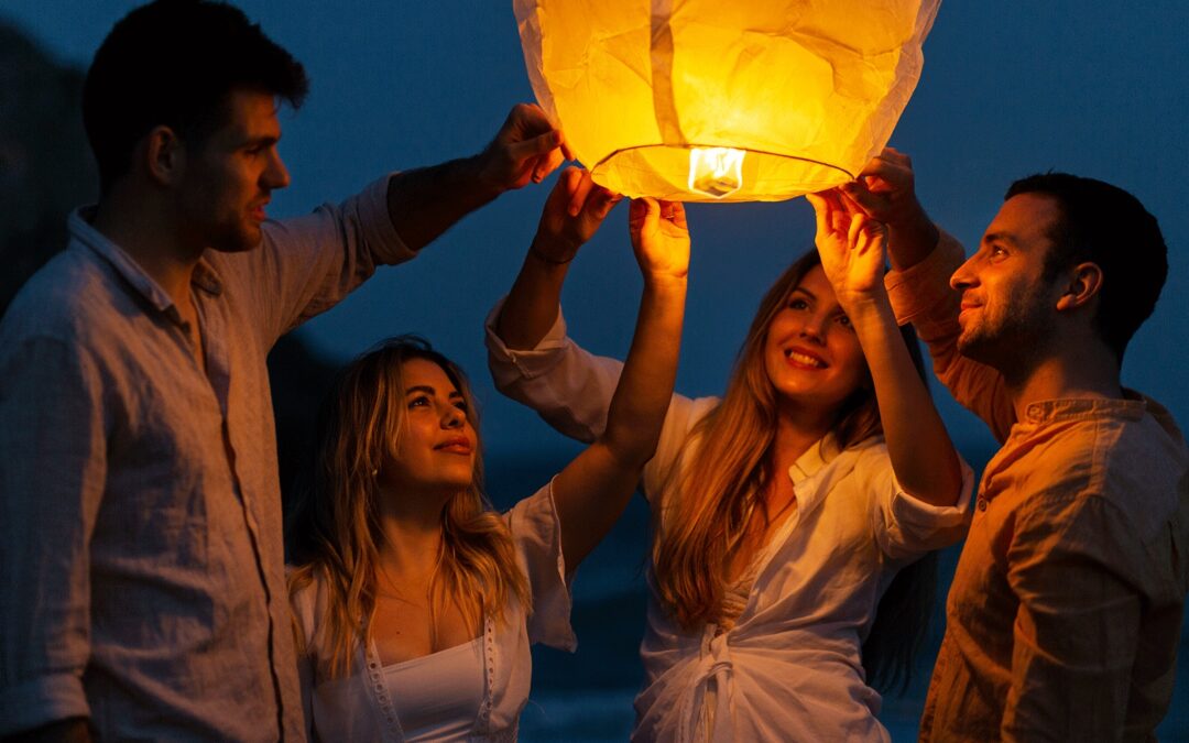 Holiday Light Tours & Parties – Book Your Ride!